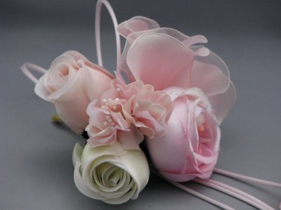 画像5: バラ髪飾り ピンク&ホワイト/白　花びらさがり付き