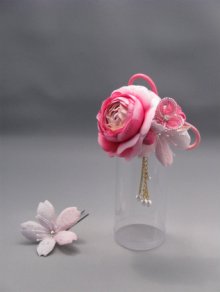 他の写真3: バラ・桜&つまみ細工・花髪飾り さがり付き ピンク