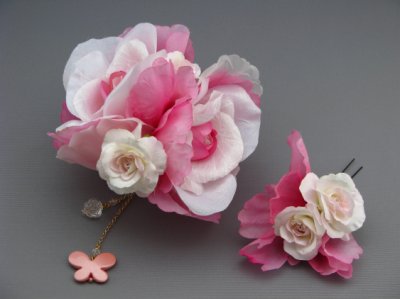 画像2: [着物・袴・卒業式・結婚式・ウェディング]バラ髪飾り 蝶々チャームさがり付き ピンク&ホワイト