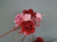 画像4: バラ&つまみ細工・花髪飾り さがり付き　 レッド/赤&ピンク (4)