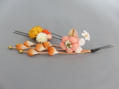 画像7: 髪飾り 着物 成人式 振袖 袴 卒業式 結婚式 七五三 ちりめん つまみ細工 花 デイジー マム 小花髪飾り オレンジ ピンク 5点セット