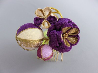 画像4: 髪飾り 着物 成人式 振袖 袴 卒業式 結婚式 七五三 手毬 花 髪飾りマム小花付き パープル 紫 白 グリーン ワイン 5点セット