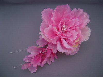 画像2: [着物・成人式・袴・卒業式・結婚式・ウェディング・パーティー]花髪飾り　花びらさがり付き　ピンク