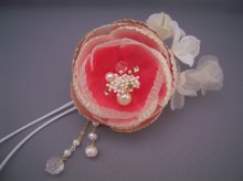 他の写真2: [着物・成人式・袴・卒業式・結婚式・ウェディング]花髪飾り　バラつぼみさがり付き　ホワイト/白&ピンク