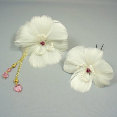 画像1: 羽髪飾り バラ＆さがり付き　ホワイト/白＆ピンク