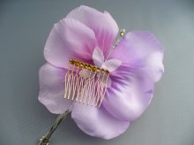 他の写真3: [着物・成人式・袴・卒業式・結婚式・ウェディング・パーティー]蝶々髪飾り 花型ダイヤチェーンさがり付き パープル/紫