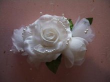 他の写真1: ウェディングブーケ　キャスケード　白バラ