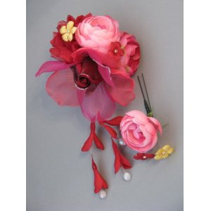 画像: 髪飾り 着物 成人式 振袖 袴 卒業式 結婚式 七五三 バラ 花 髪飾り 花びら さがり 付き レッド 赤 ピンク