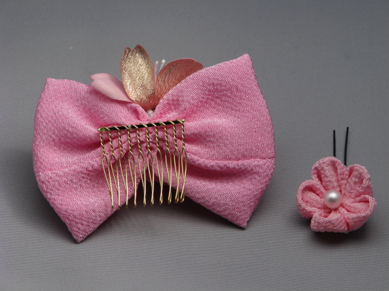 画像: 七五三リボン髪飾り 桜&ちりめんつまみ細工 ピンク