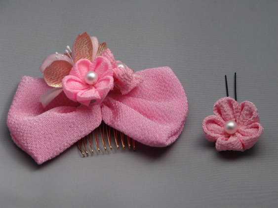 七五三リボン髪飾り 桜&ちりめんつまみ細工 ピンク - フラワールームすみれ