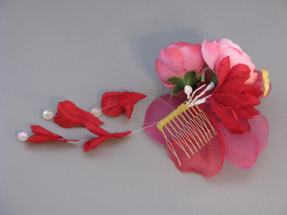 画像: 髪飾り 着物 成人式 振袖 袴 卒業式 結婚式 七五三 バラ 花 髪飾り 花びら さがり 付き レッド 赤 ピンク