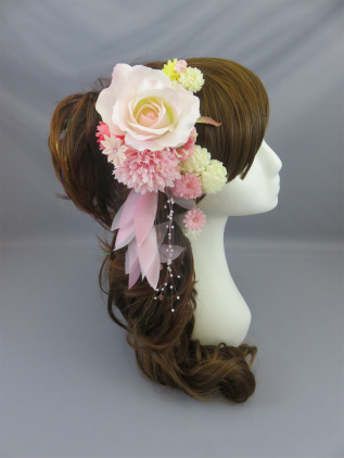 画像: [髪飾り 着物・成人式・袴・卒業式・結婚式用]バラ・マム＆つまみ細工花髪飾り 花びらさがり付き ピンク