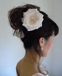 画像: [着物・成人式・袴・卒業式・結婚式・ウェディング・パーティー]バラ髪飾り　ホワイト/白＆ワインピンク