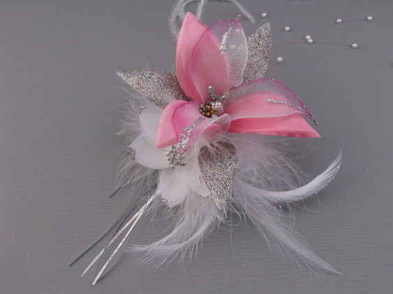 画像: [着物・成人式・袴・卒業式・結婚式・ウェディング]花&羽髪飾り パールさがり付き　ピンク・シルバー&ホワイト/白