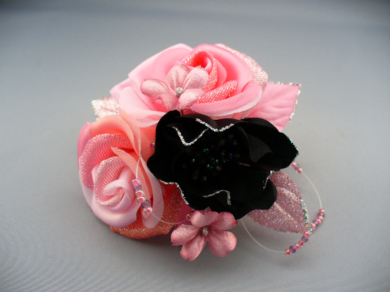画像: バラ髪飾り ピンク&ブラック/黒